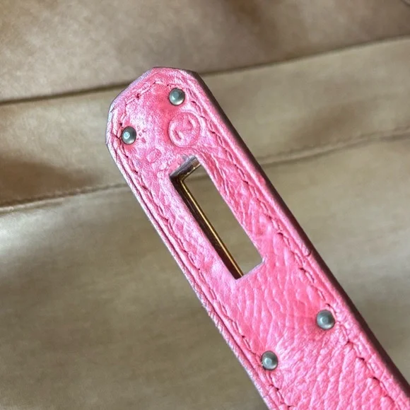 SOLD - HERMES Red Epsom Kelly 28 GHW - Picture 10 of 16